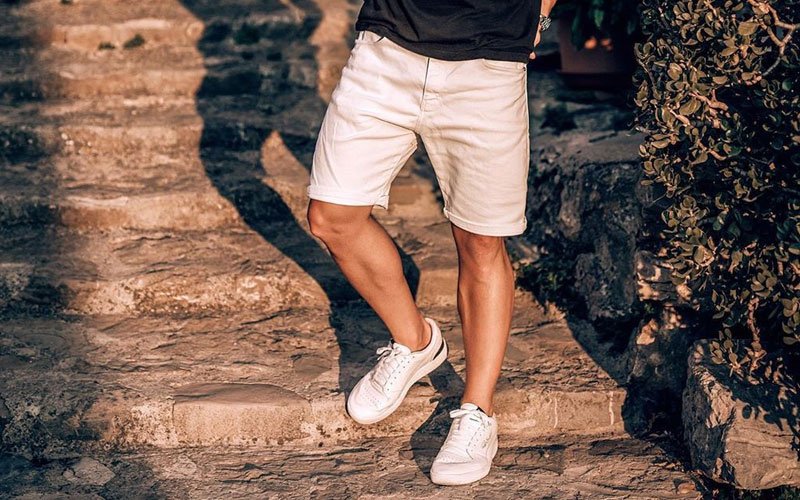 Which Men's Shoes Go With Shorts