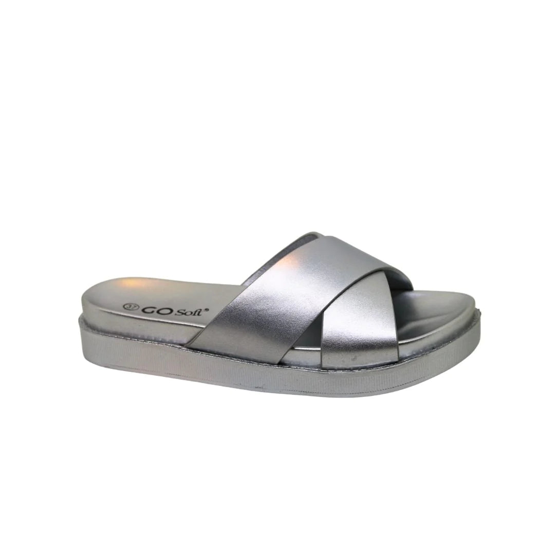 Slip Into Elegance: Arqs Unveils an Exclusive Range of Fashionable Slippers for Women