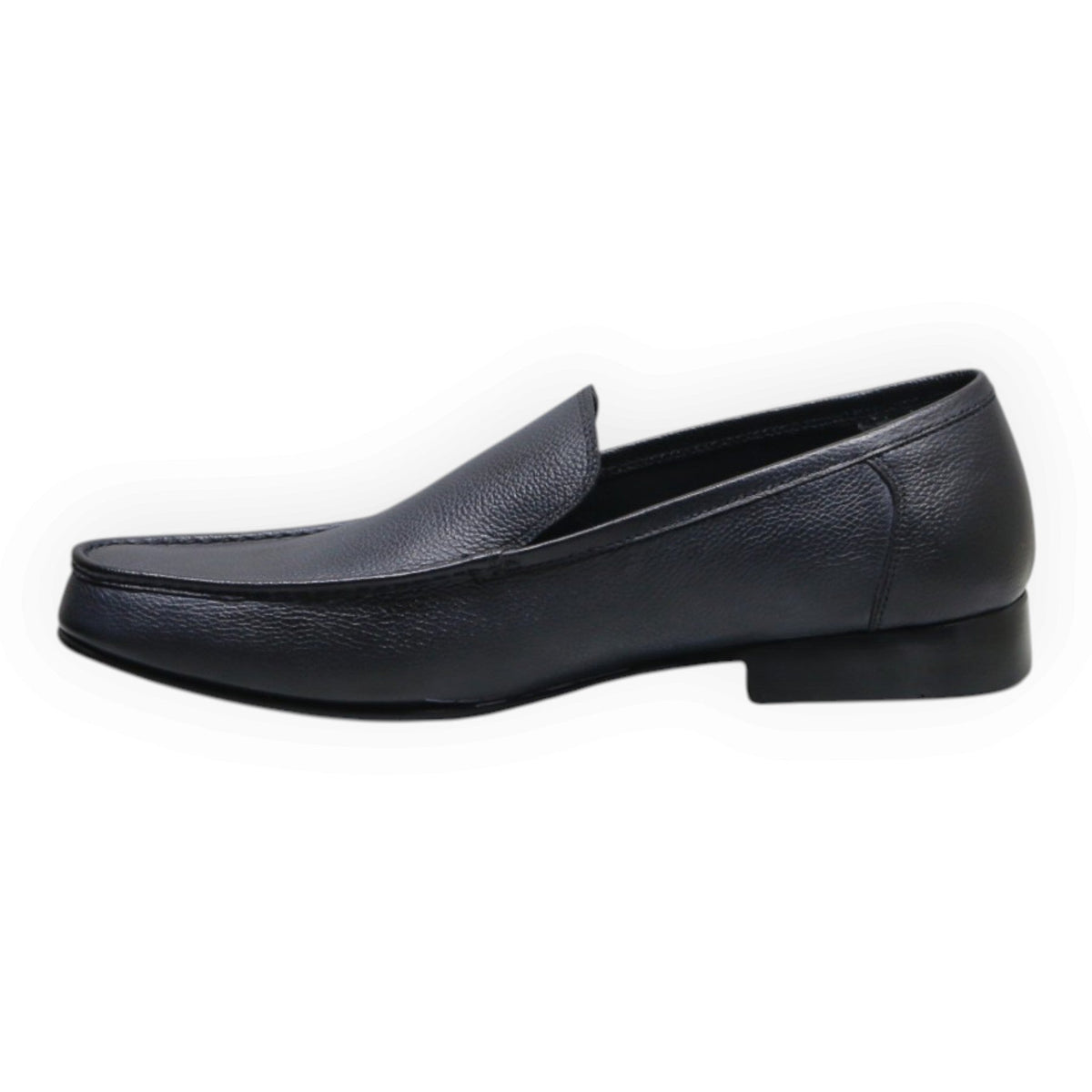 ARQS.PK men's classic black textured leather slip-on loafers with apron stitching and a durable low-profile sole.