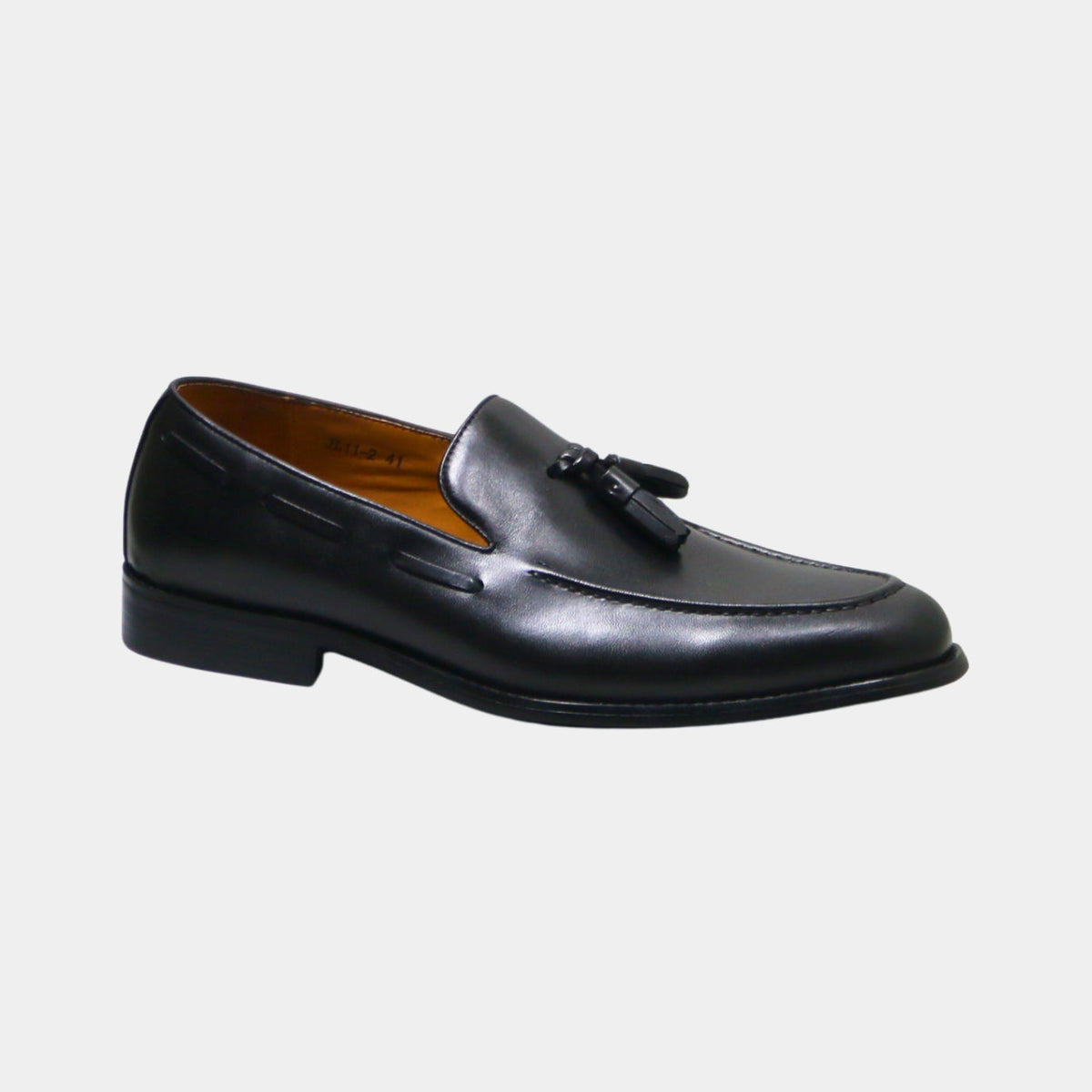 ARQS.PK 761N black leather tassel loafers with a classic slip-on design and polished finish for formal wear.
