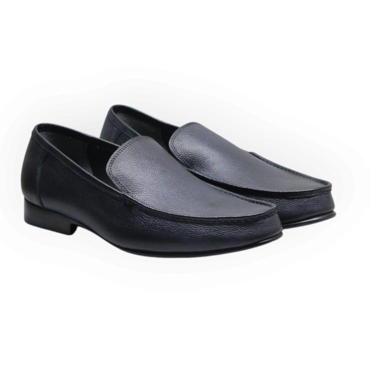 ARQS.PK men's classic slip-on loafers in dark textured leather with apron stitching and a durable low-profile sole.